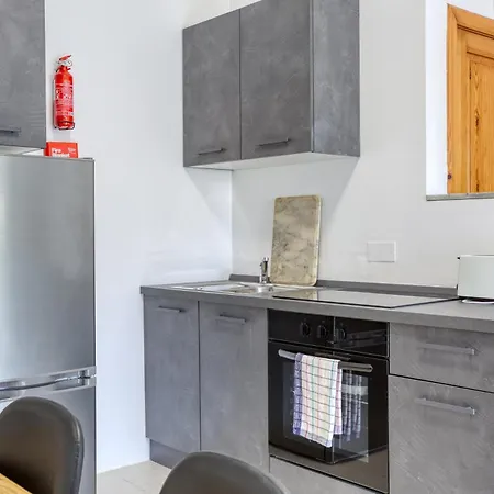 Cosy 1br With Balcony & Sofabed In By 360 Estates Sliema