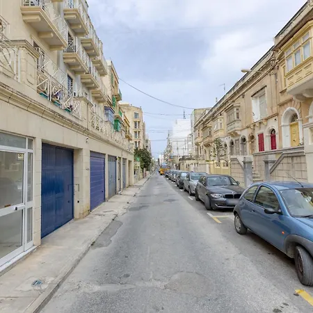 Appartamento Cosy 1br With Balcony & Sofabed In By 360 Estates *