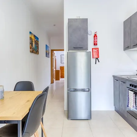 Cosy 1br With Balcony & Sofabed In By 360 Estates * Sliema