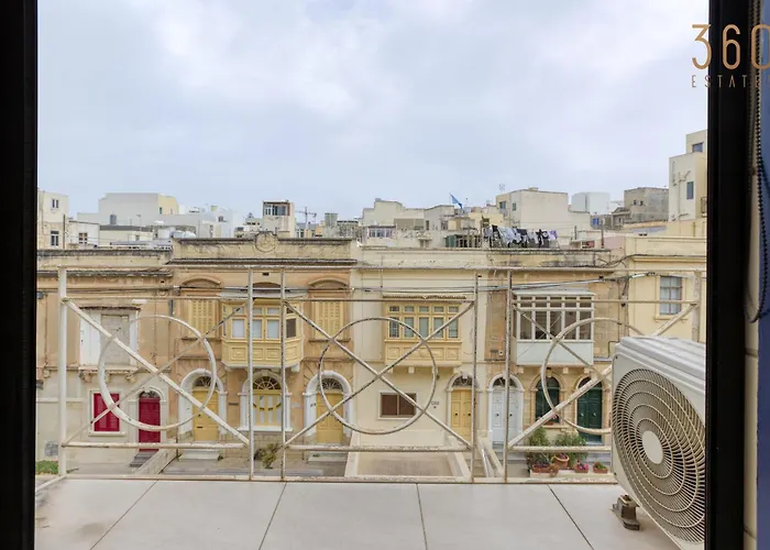 Cosy 1br With Balcony & Sofabed In By 360 Estates *